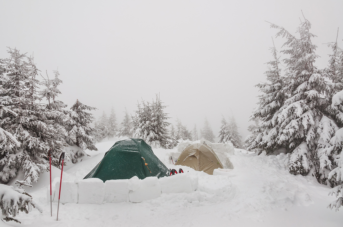How to safely pitch a tent in the snow